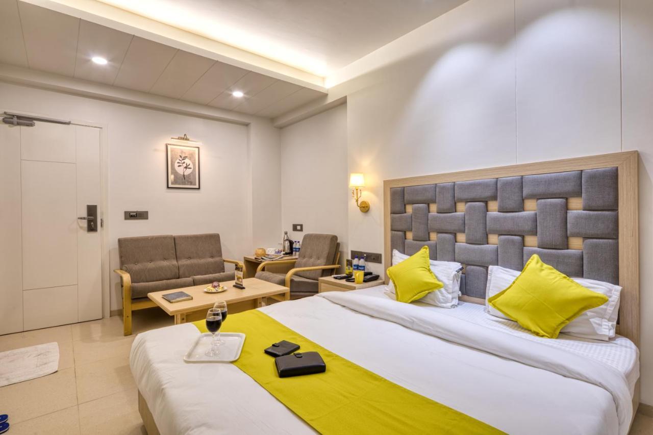 Hotel Sifat International Surate Exterior foto
