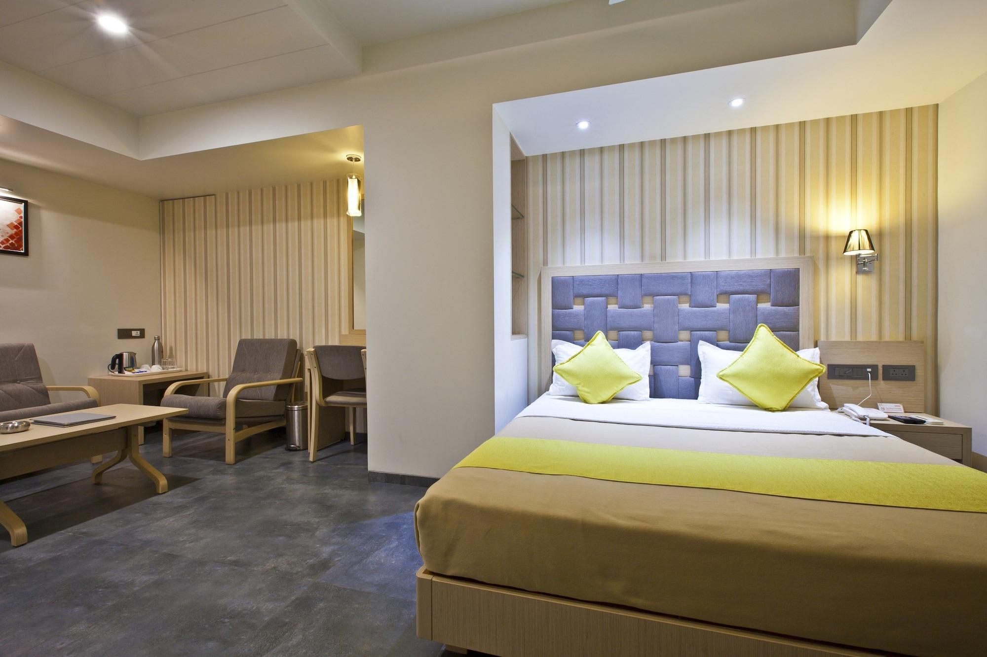 Hotel Sifat International Surate Exterior foto