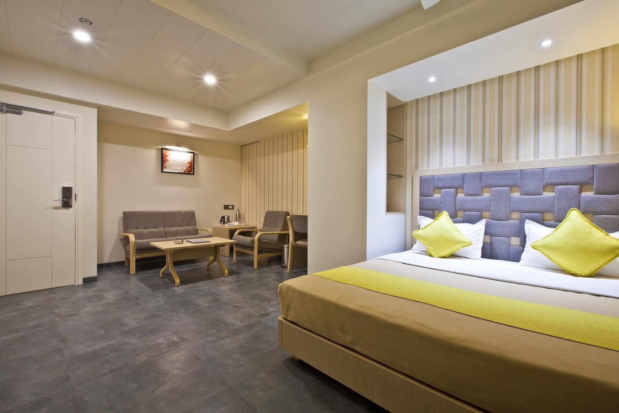 Hotel Sifat International Surate Exterior foto