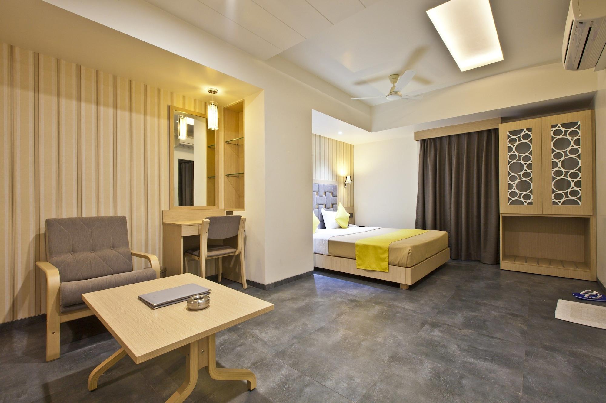 Hotel Sifat International Surate Exterior foto