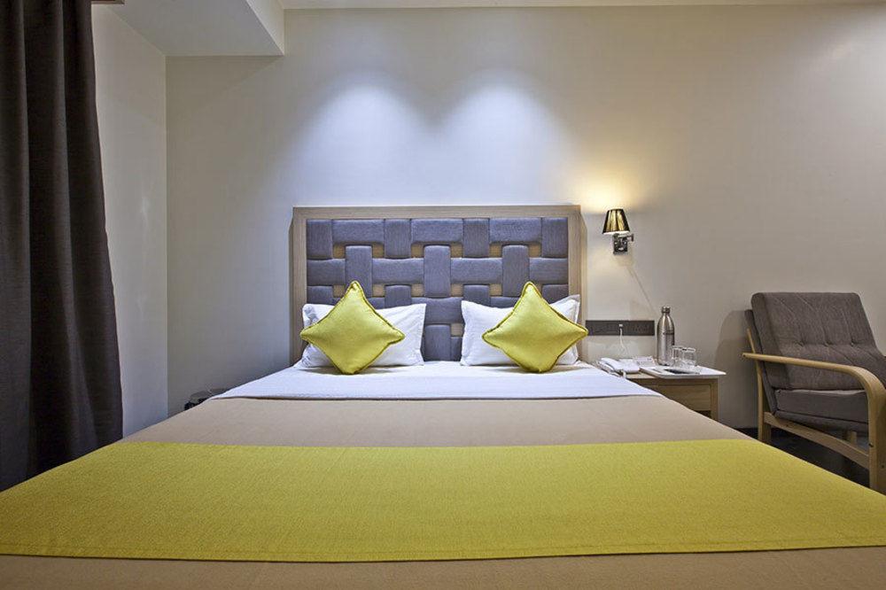 Hotel Sifat International Surate Exterior foto
